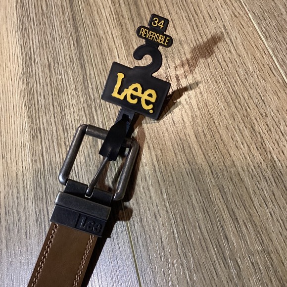 Lee Men's Reversible Belt Size 34 Brown Black Bonded Leather Casual Dress - NWT - Picture 2 of 5